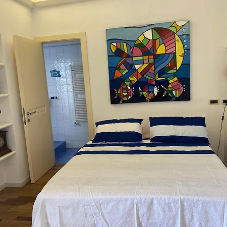 Interno 7 * Porto San Giorgio